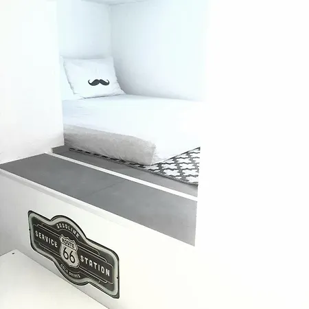 House Of Art Apartment Nin