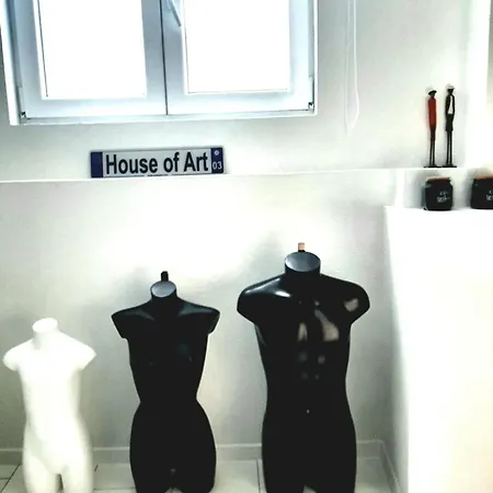 Apartment House Of Art