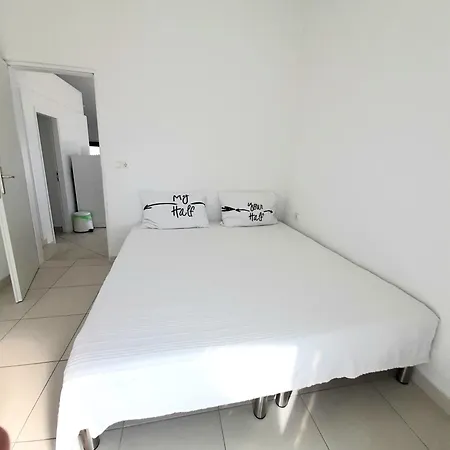 House Of Art Apartment *