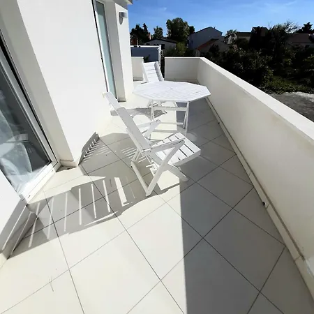 House Of Art Apartment *