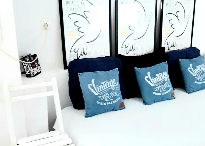 House Of Art Apartment Nin